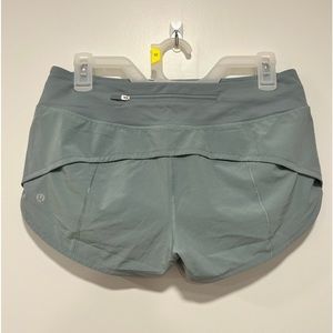 Lululemon Speed Up Low-Rise Lined Short 2.5" Size 6